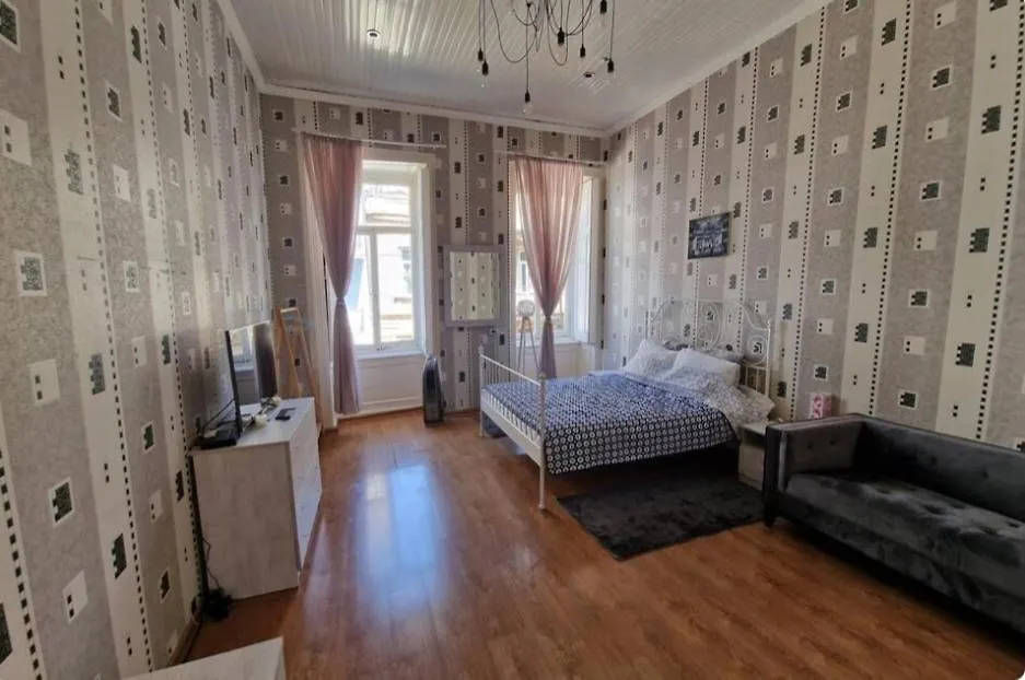 Apartment Near The Parliament ティビリシ